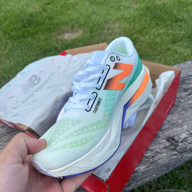 Tênis New Balance Fuelcell Supercomp Elite V4