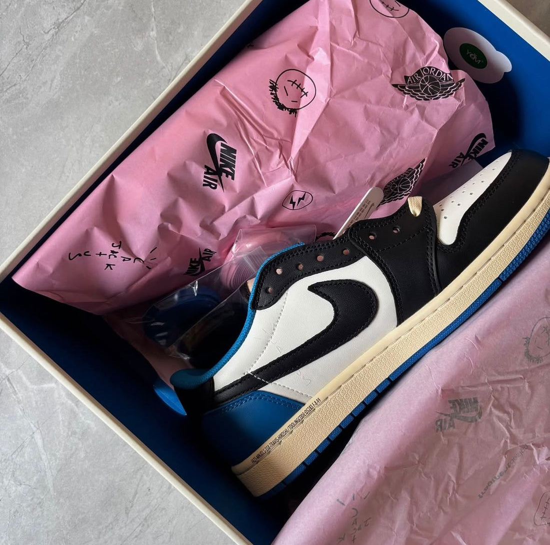 Travis Scott × Nike Air Jordan1 Low 15cm Tênis Air Jordan 1 Low x Travis Scott x Fragment