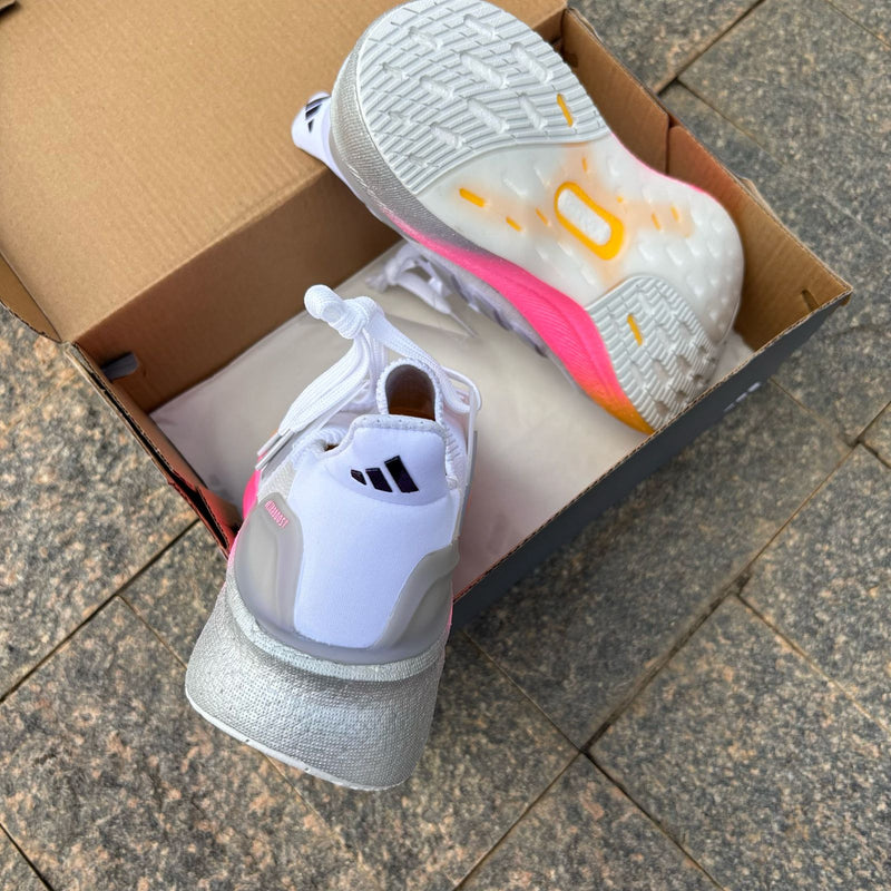 Tênis Adidas Ultraboost 5