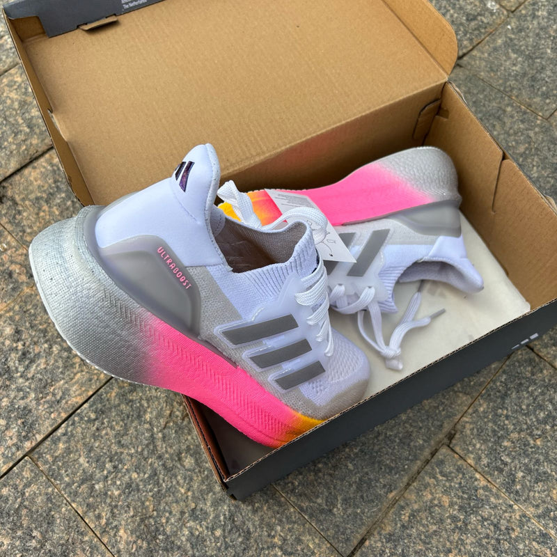 Tênis Adidas Ultraboost 5