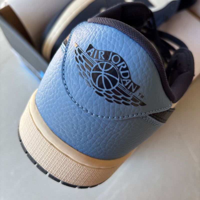 Tênis Air Jordan 1