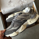 Tênis NB 9060 Em Couro