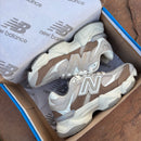 Tenis NB Em Couro Feminino