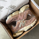 Tenis NB 9060 Em Camurça