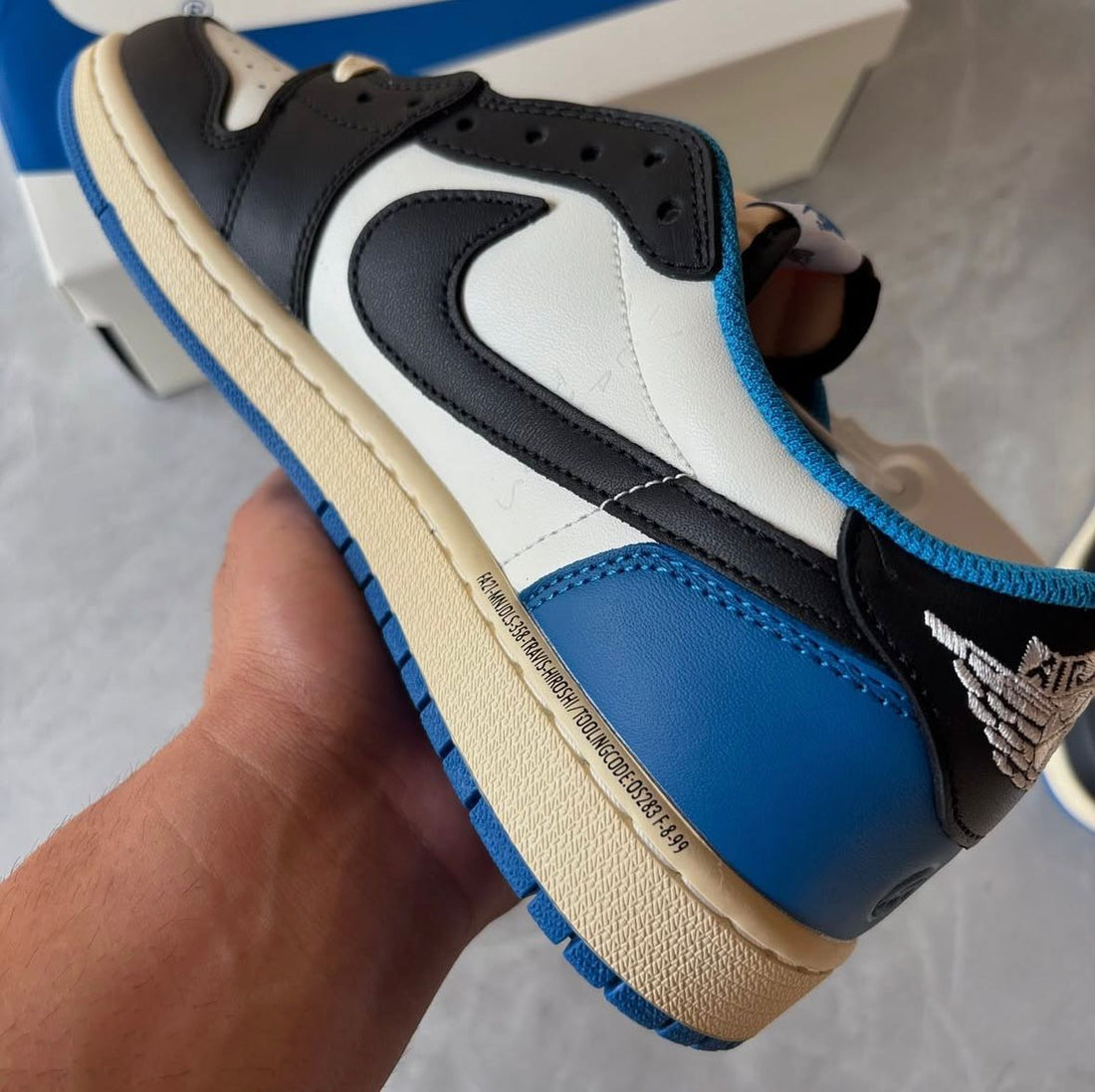 Tênis Air Jordan 1 Low x Travis Scott x Fragment